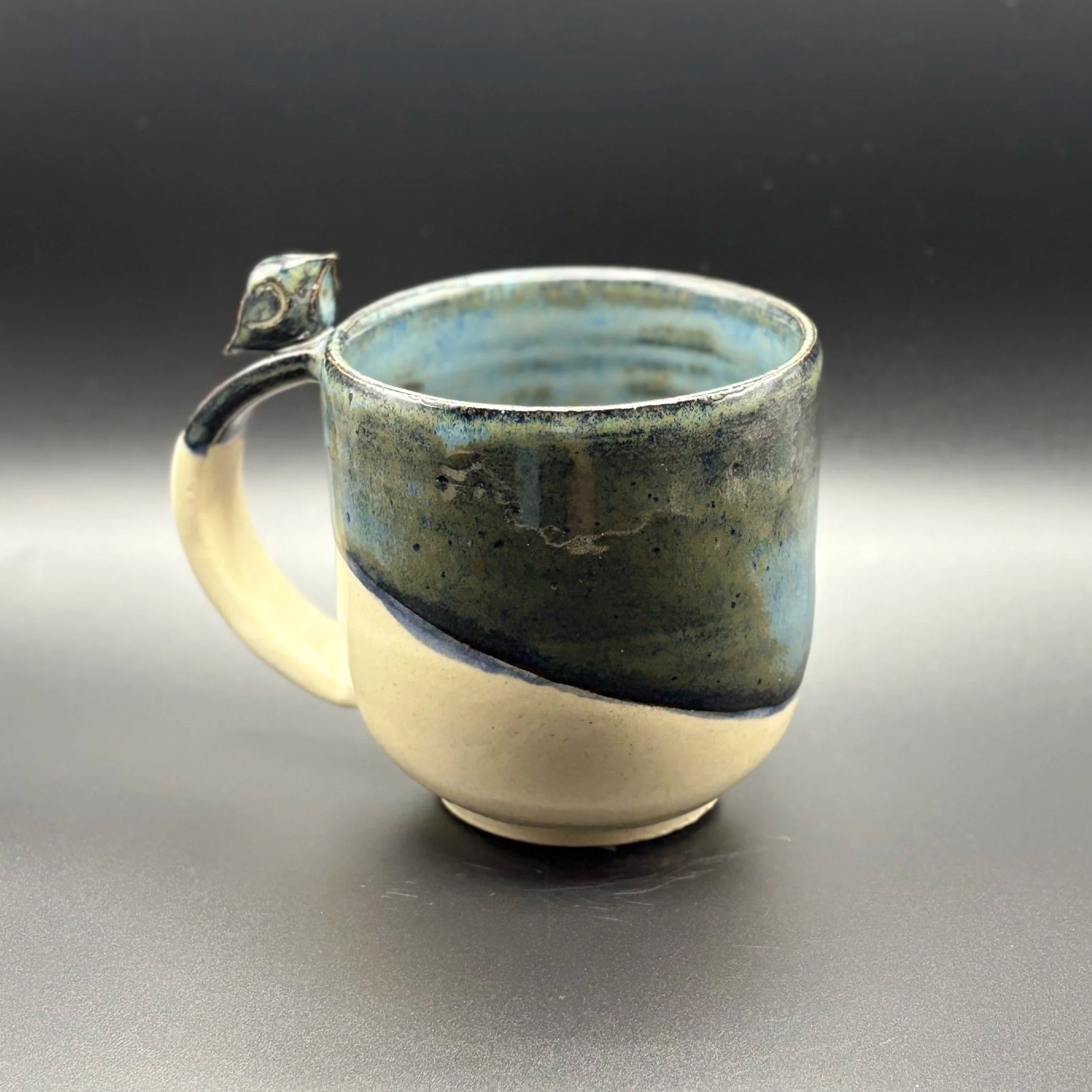 Perch & Hold (Wabi-Sabi)