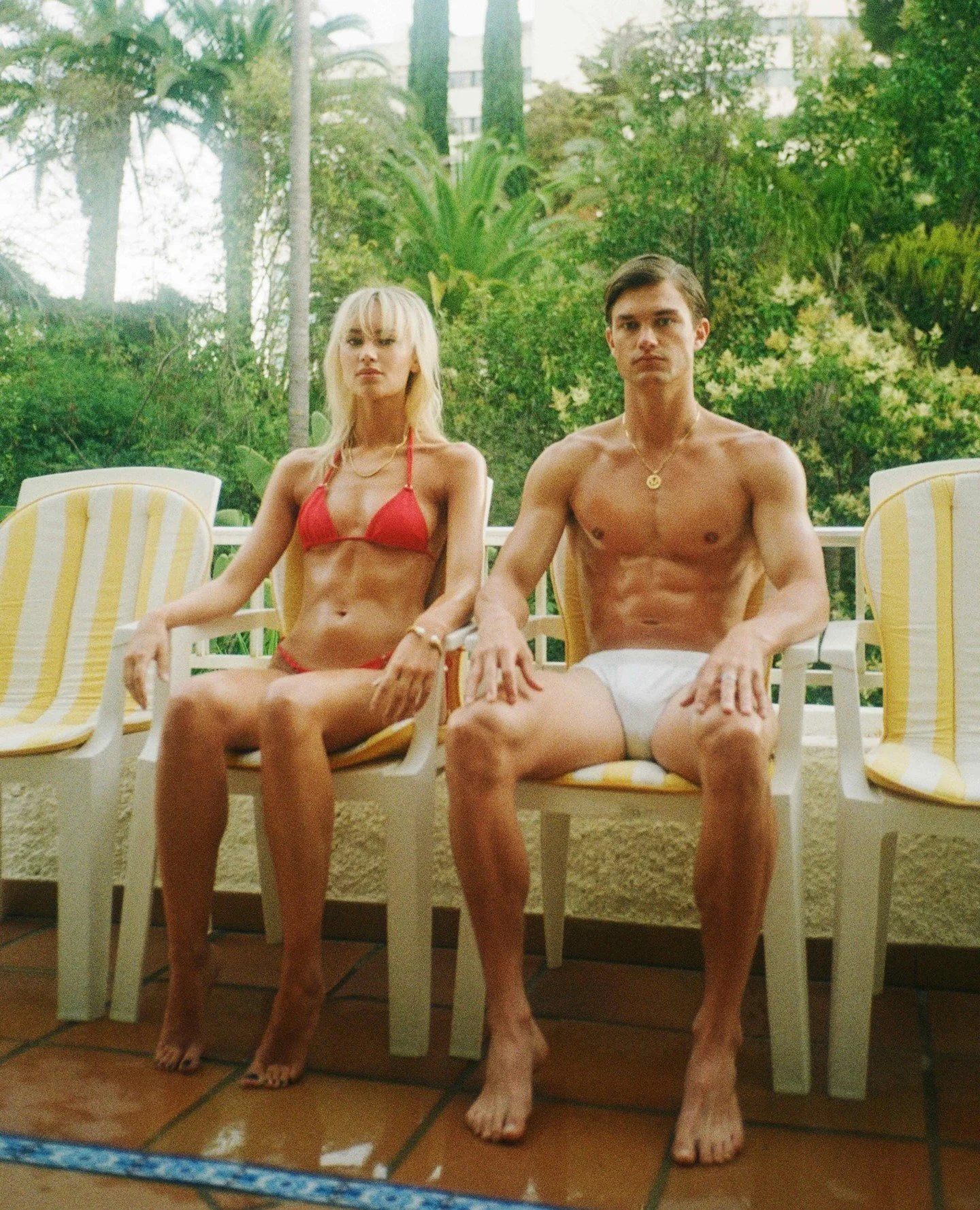 Summer never ends in our latest editorial from photographer Rogier Alexander! Rogier and the gang traveled to the south of Spain for an epic trip with some photoshoots along the way ⚡ 
&bull;⁠
&bull;⁠
&bull;⁠
Photographer @rogieralexander⁠
Models @na