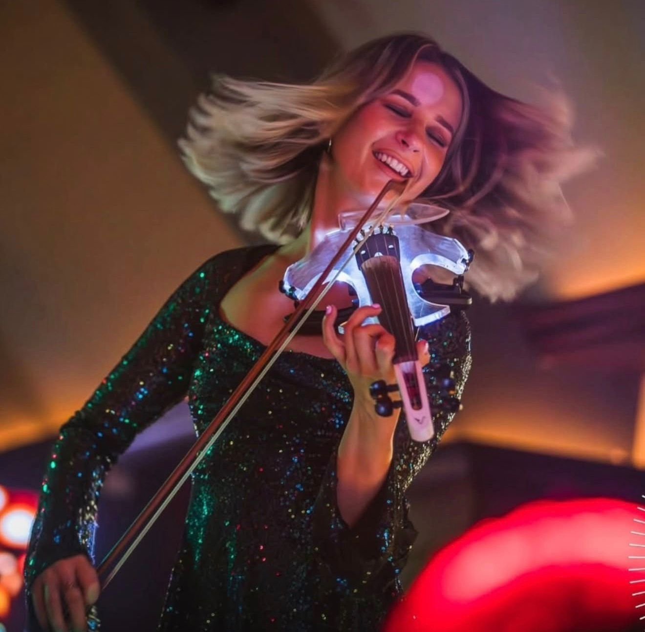 Nicole Lonergan - electric violin