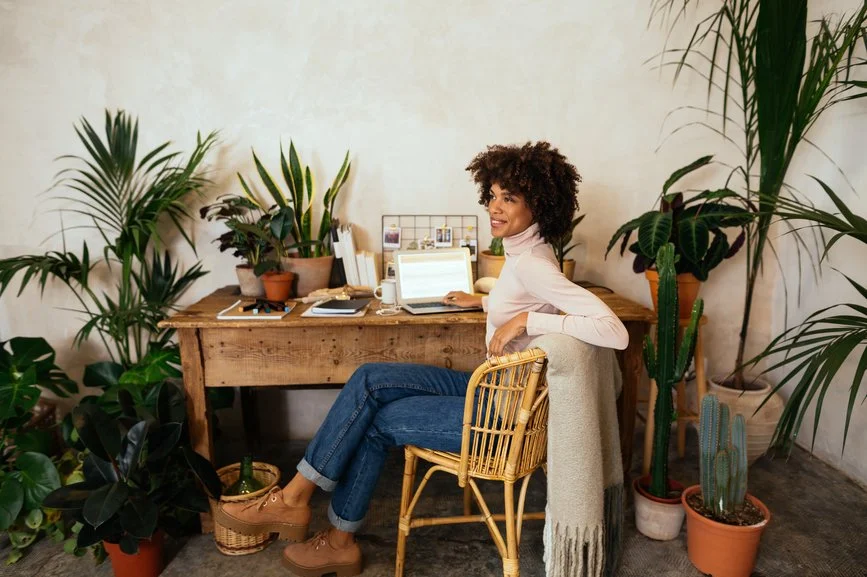 Female executive booking executive coaching session with Wellflow