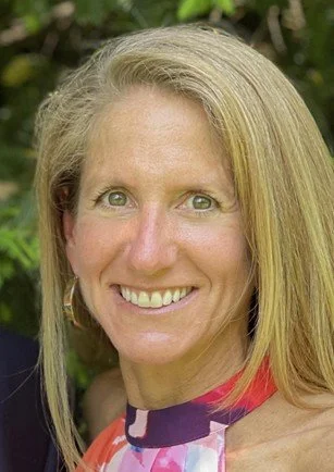 Close-up portrait of a Jennifer, Owner of Junior Mind Masters