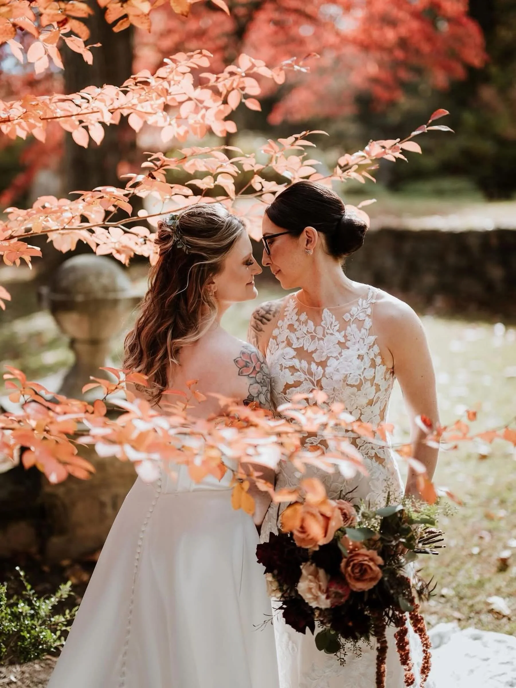 We were so happy to work this wedding! How gorgeous are these two ladies?! 🥹💐
.
.
.
.
.
.
.
.
#prophecycreekwedding #prophecycreekmanor #delcowedding #delcohairstylist #prophecycreekweddings