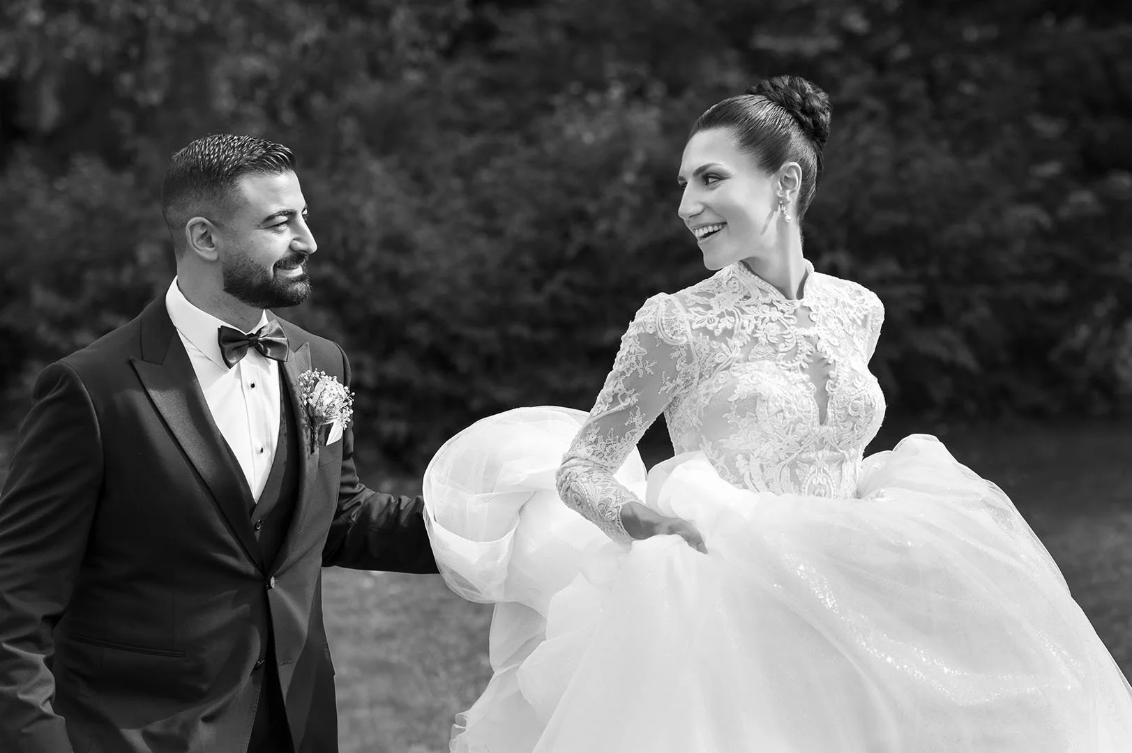 bride and groom black and white