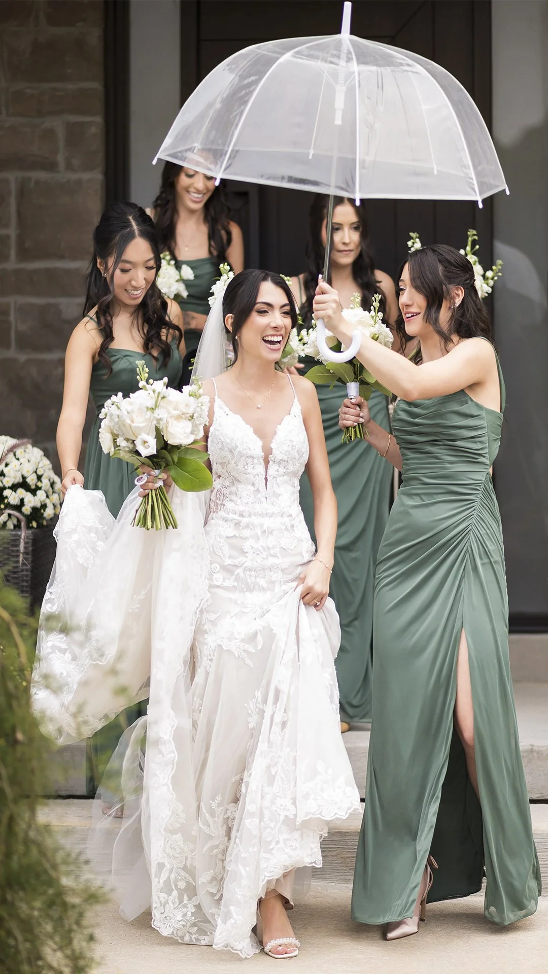 bride leaving house photos