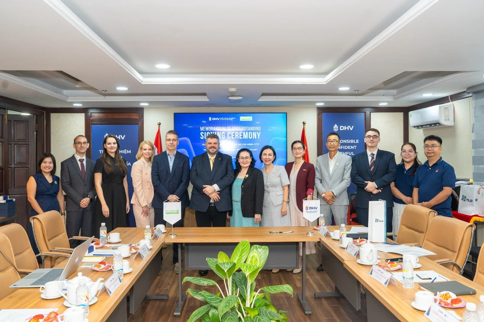 Hungarian Water Partnership strengthens cooperation with Hung Vuong University in Ho Chi Minh City