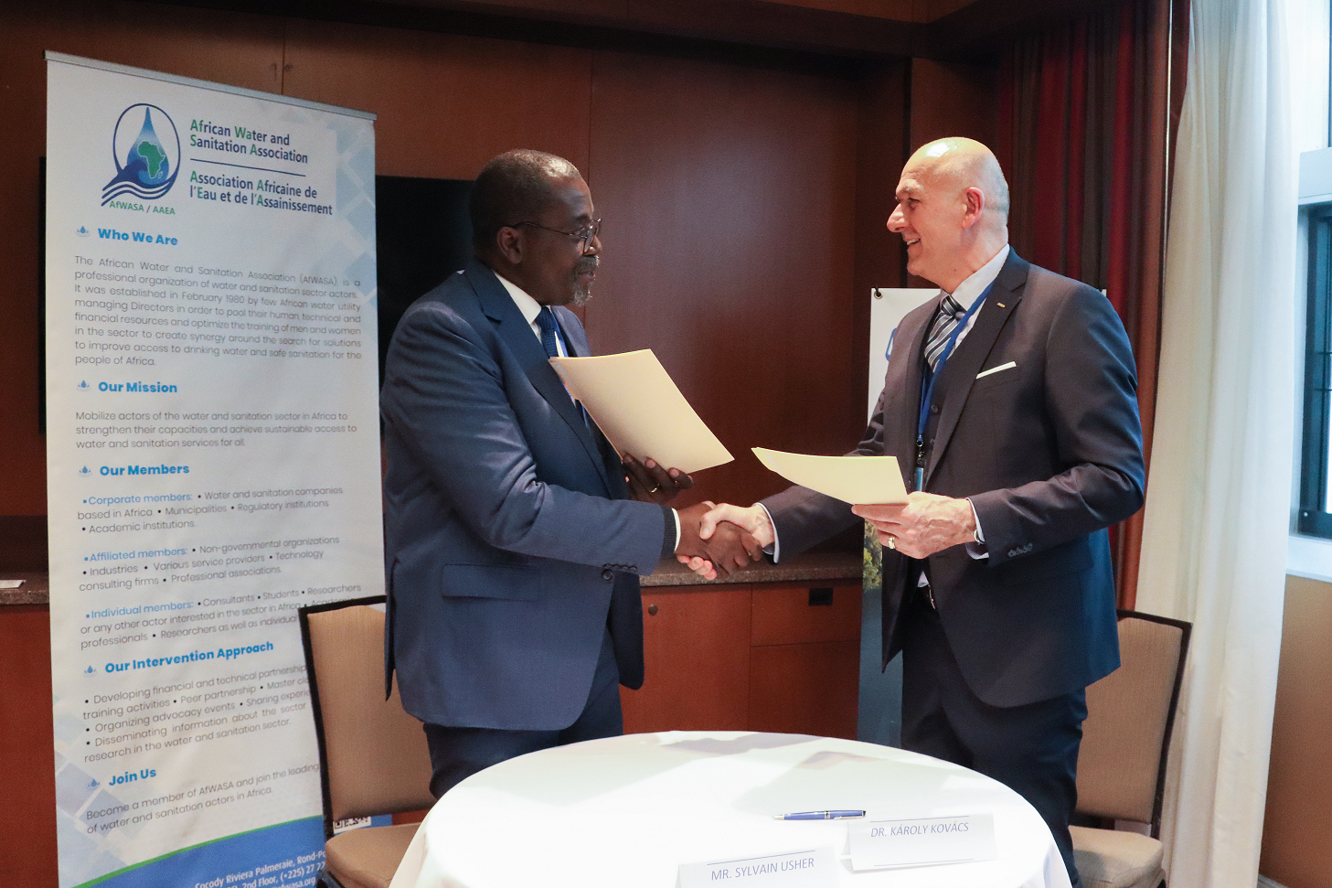 MoU_signing2.png