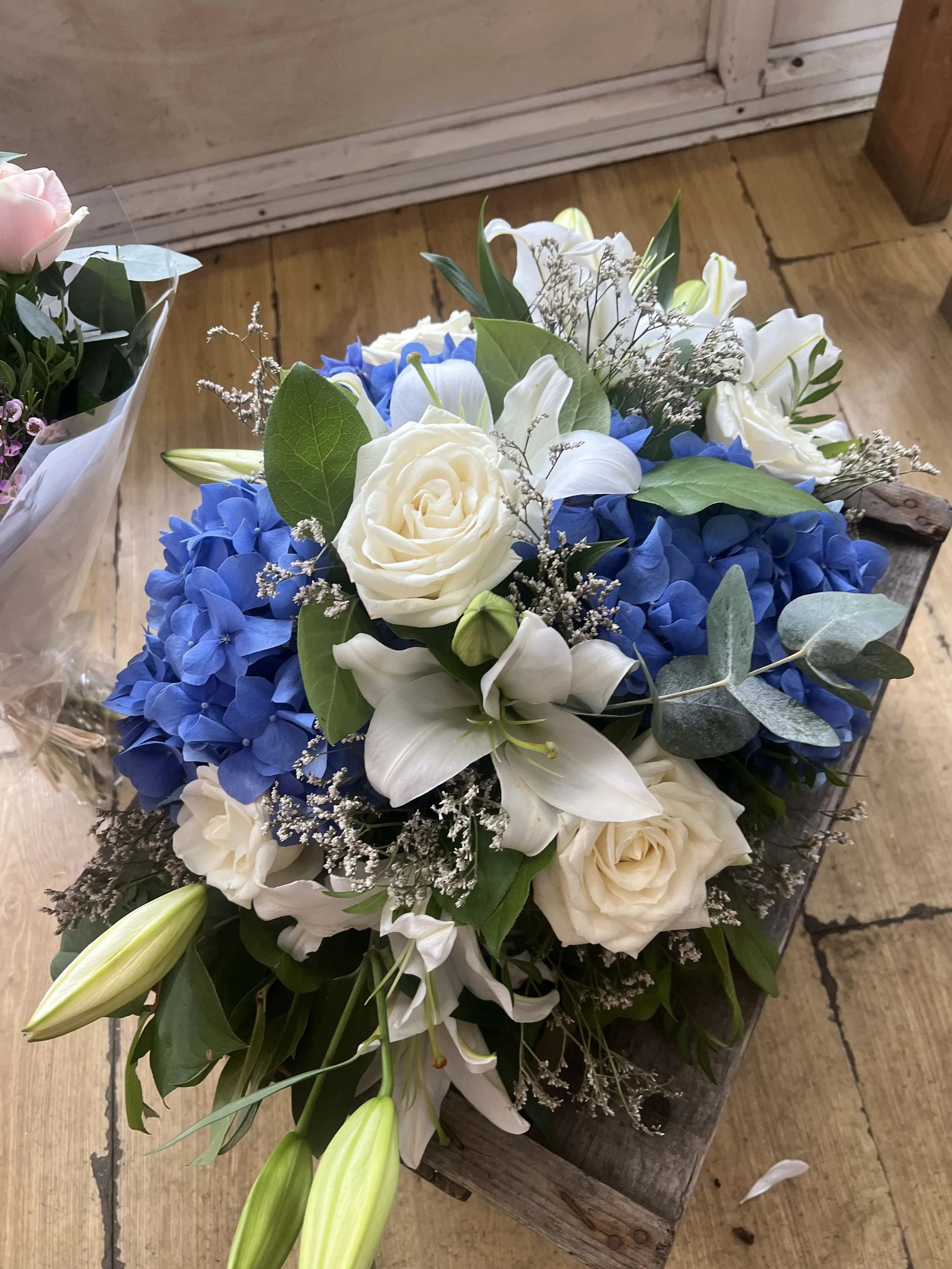 Rose, Hydrangea, Lilies & Limonium Double Ended