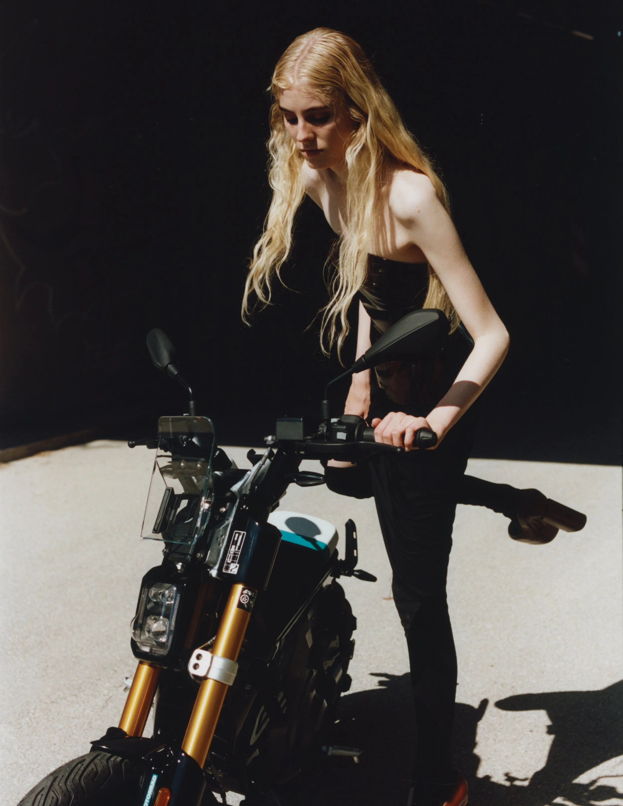 Schon_Magazine_45_01 (2).jpeg