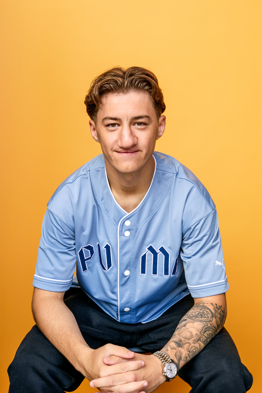 Groß (convoMAXAngelo_Stiller_W0A3733).png