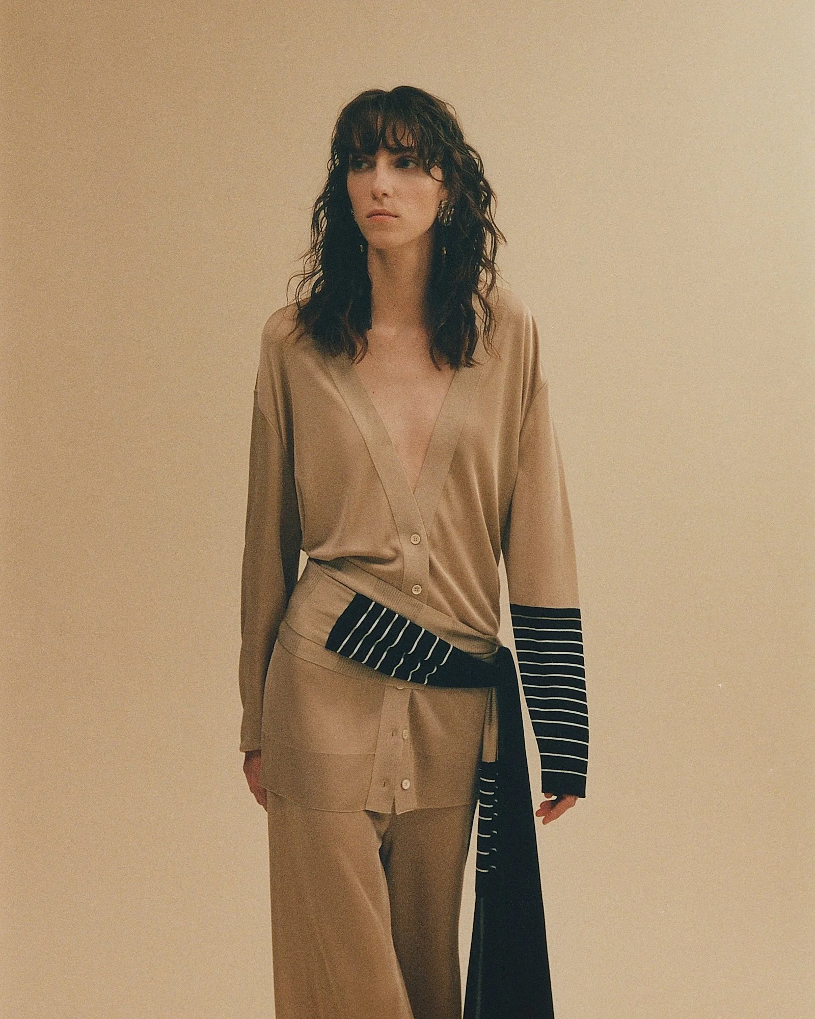 collectiveinterest-guillem-lopez-nicolau-dawn:mia-le-journal-2026- 5.jpg