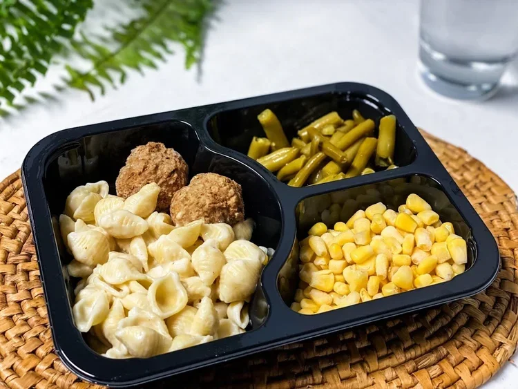 Meatballs & Alfredo Shell Pasta