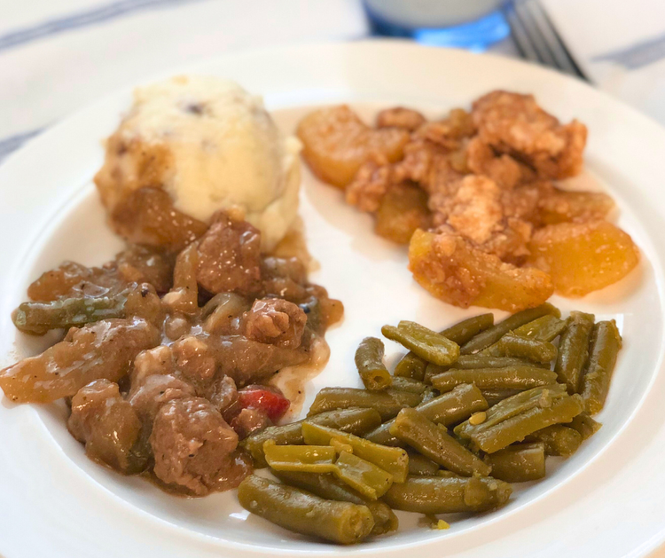 Pepper Steak with Mashed Potatoes & Gravy