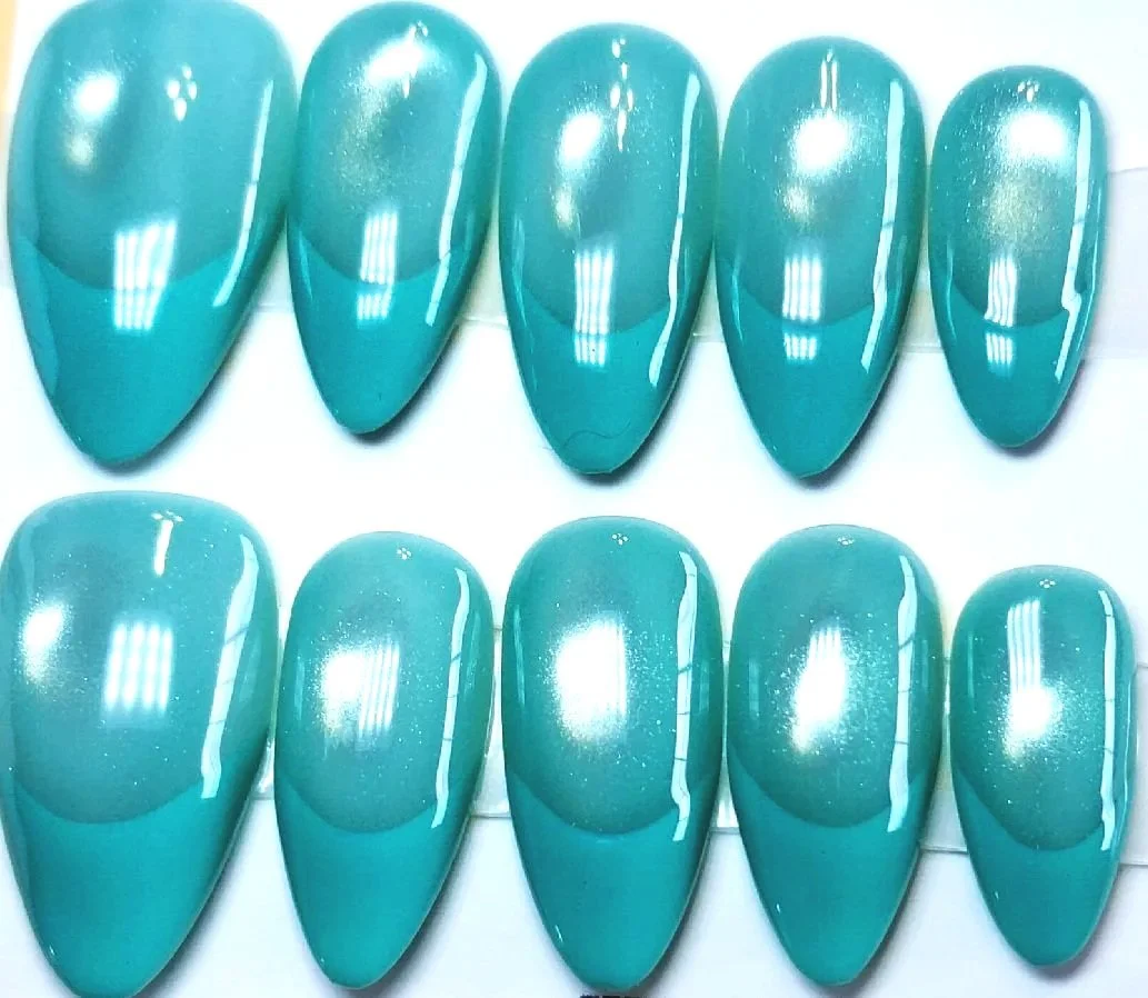 CC-789M  Blue/Green Cat Eye with French Tips