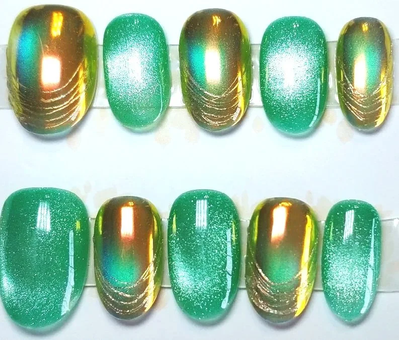 CC-806M  Copper and Green Cat Eye