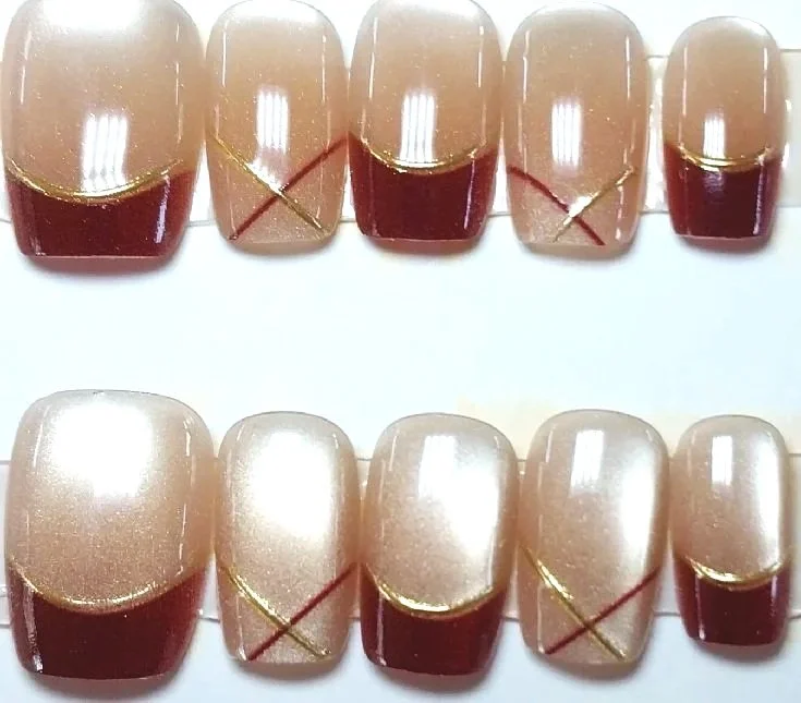 CC-972  Beige and Maroon Cat Eye