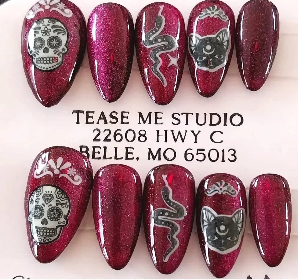 TMS-2036M  Magenta Cat Eye with glowing Halloween Nails