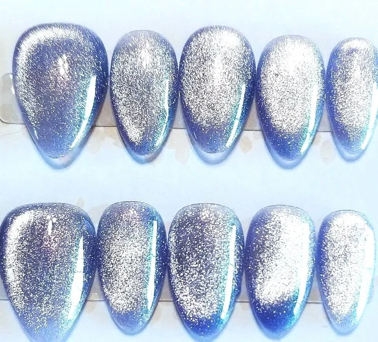 CC-658  Classic Purple Cat Eye Nail Set