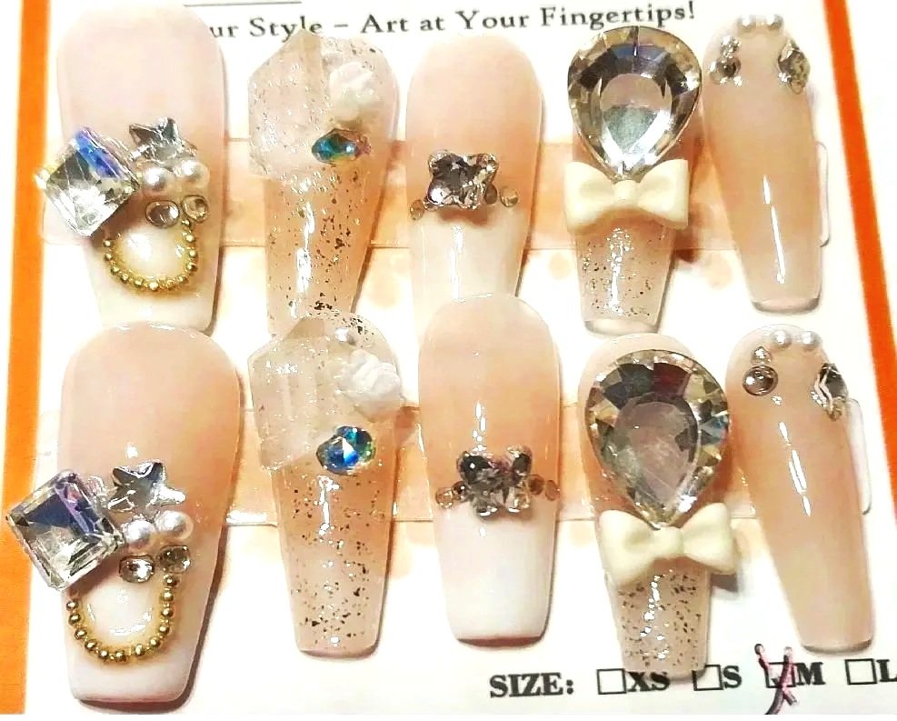 CC-413 Junk Nail (Lots of charms)