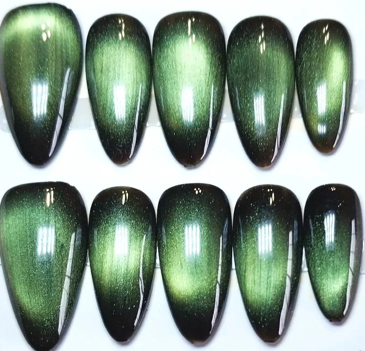 CC-834L  Black Green Cat Eye