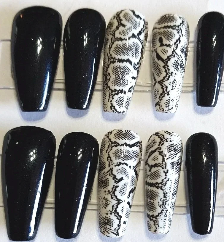Black Snake Nails