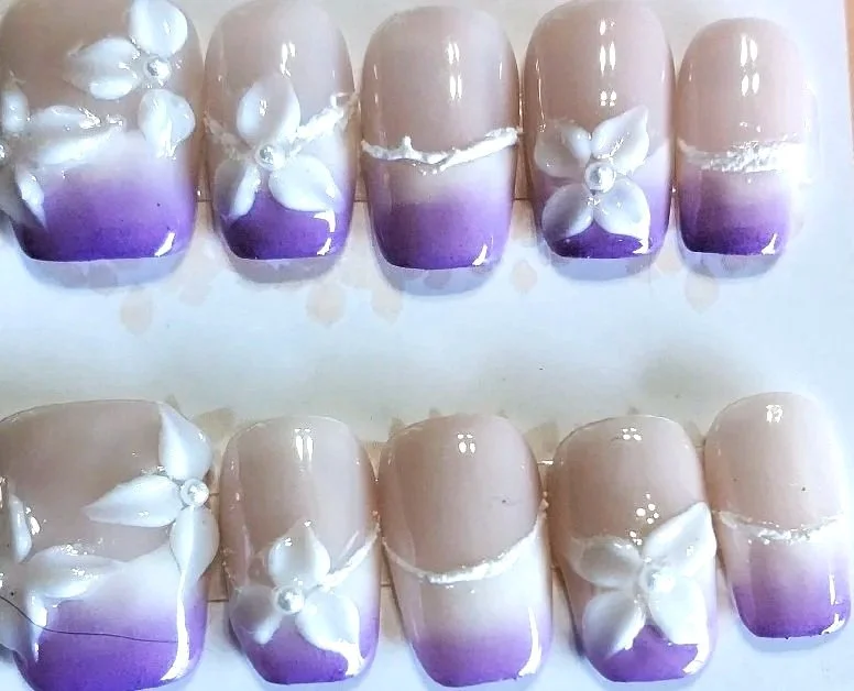 CC-589L-A  Purple Tropical Flower Nail Set