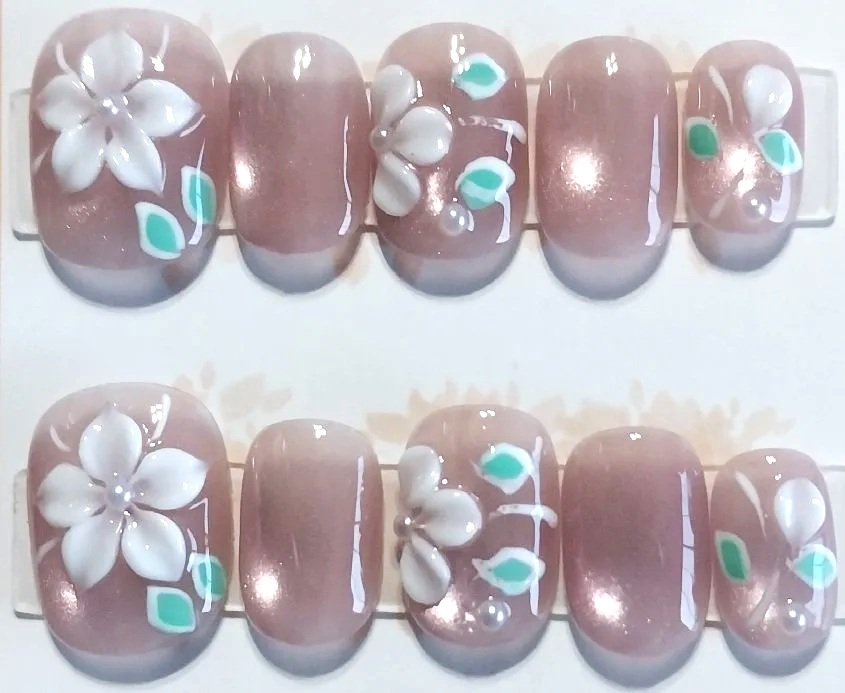 CC-626  Floral  Cat Eye Nail Set