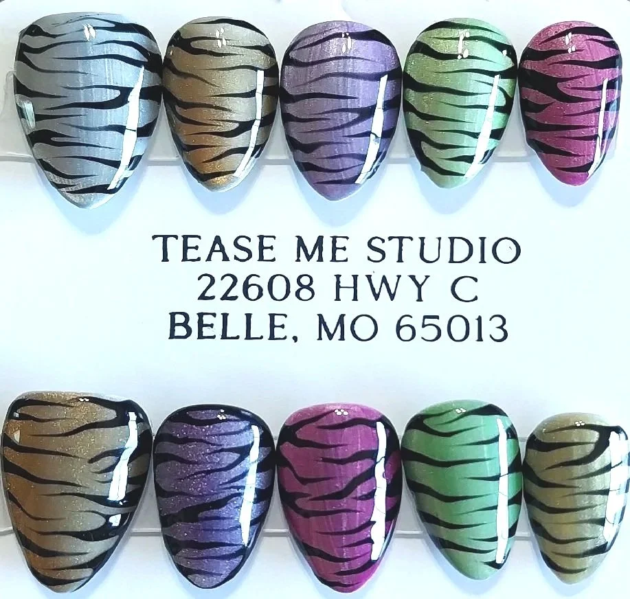 TMS-2224A Tiger Stripe Cat Eye Nails