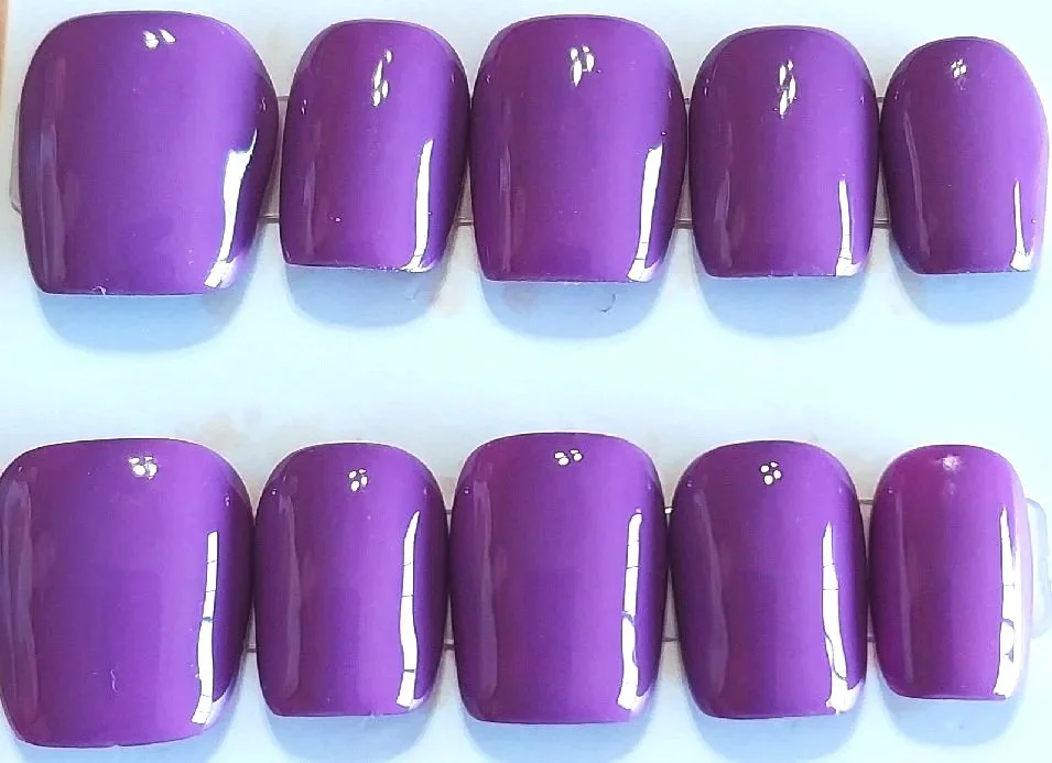 CC-702  Solid Purple Nail Set