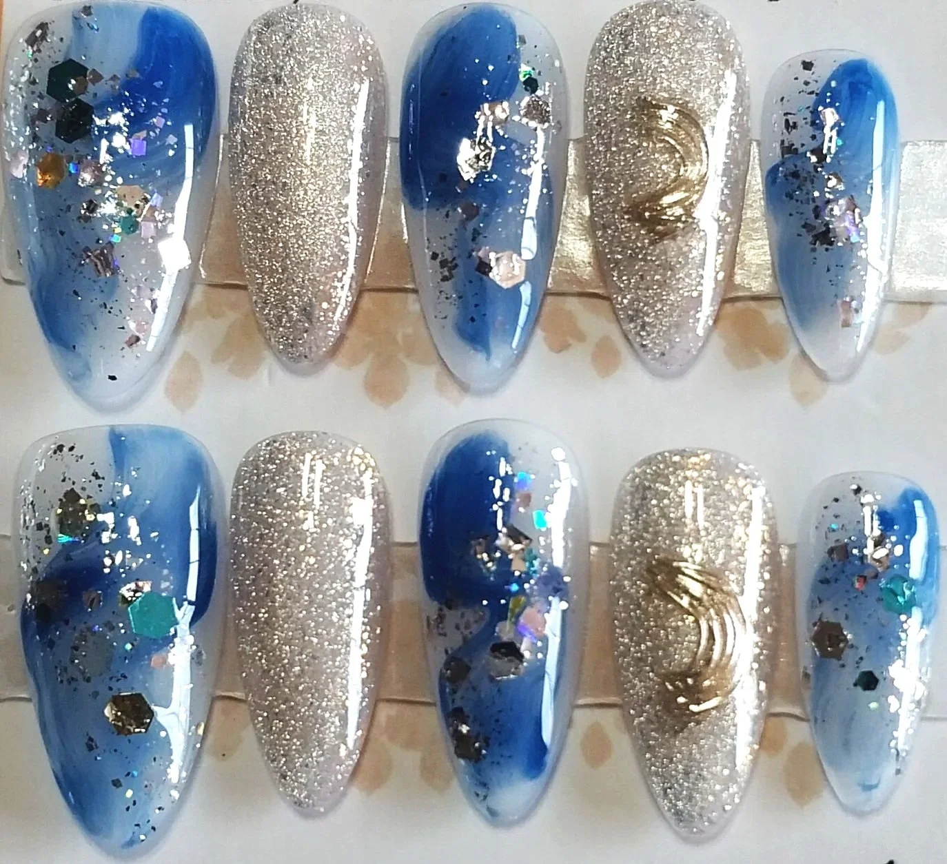 CC-#440 Blue Sparkle