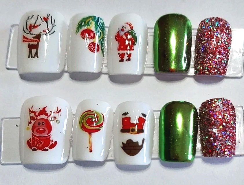 Santa & Reindeer Nail Set