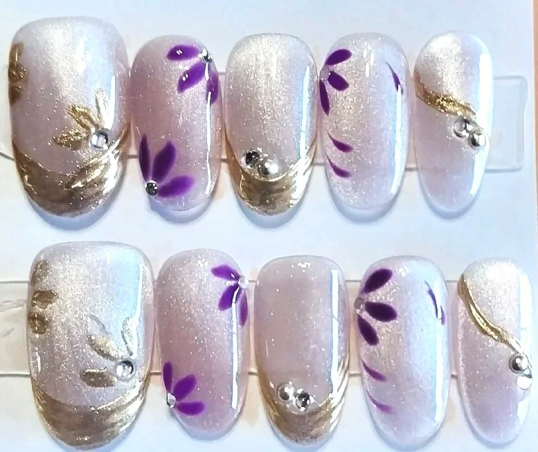 CC-590B  Floral Cat Eye Nail Set