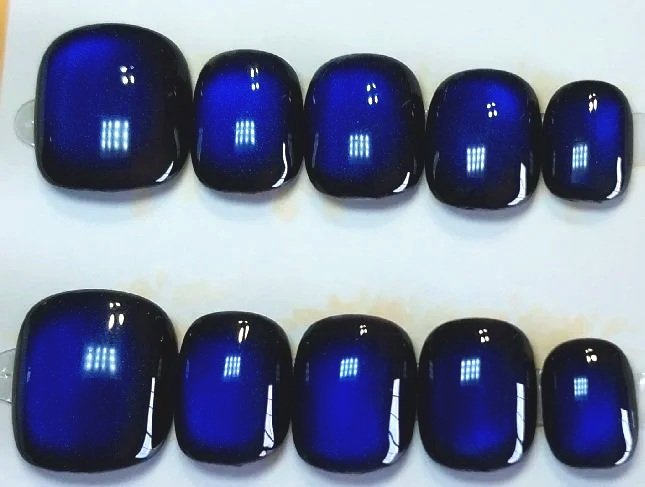 CC-832M  Blue Purple Cat Eye Nubbies