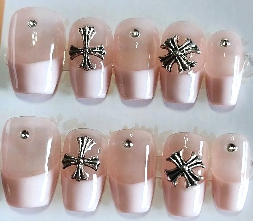 TMS-2186  Goth Nails