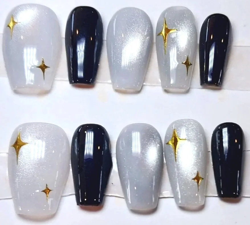CC-1046  White and Black Cat Eye