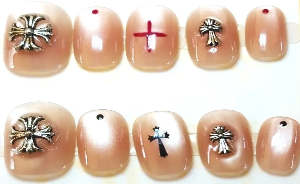 CC-235  Gothic Nubbies