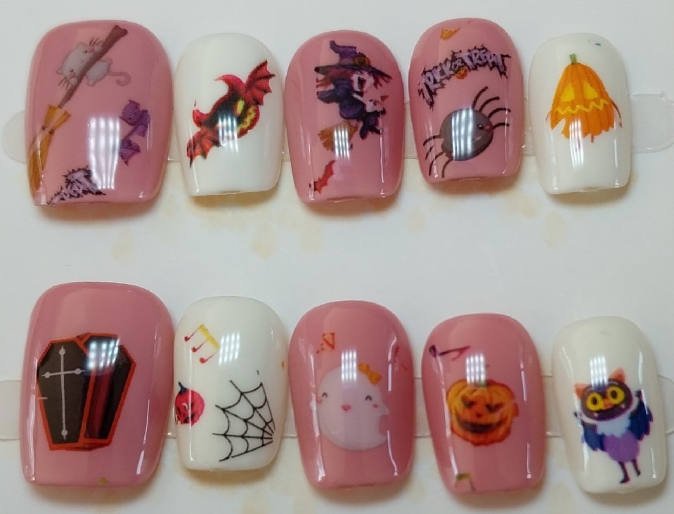 CC-343  Halloween Nails