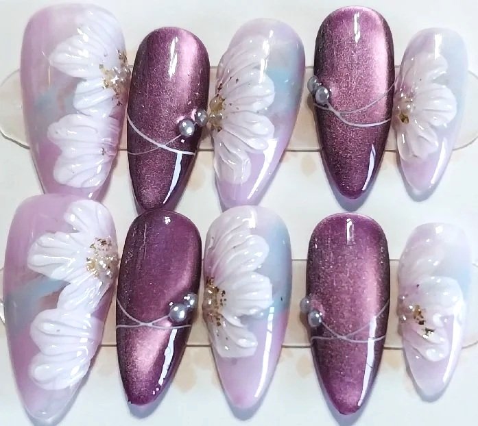 CC-577  Purple Floral Cat Eye Nail Set