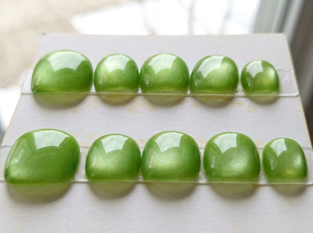 CC-815M  Green Apple Cat Eye