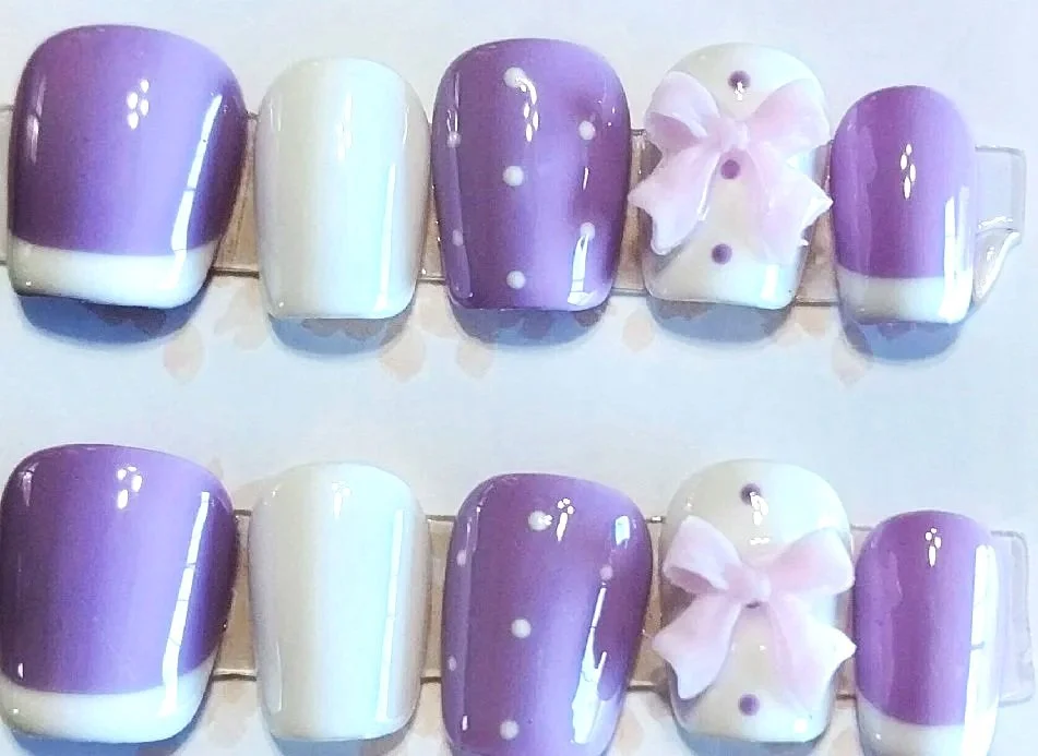 CC=525 Purple French Tip Nail Set
