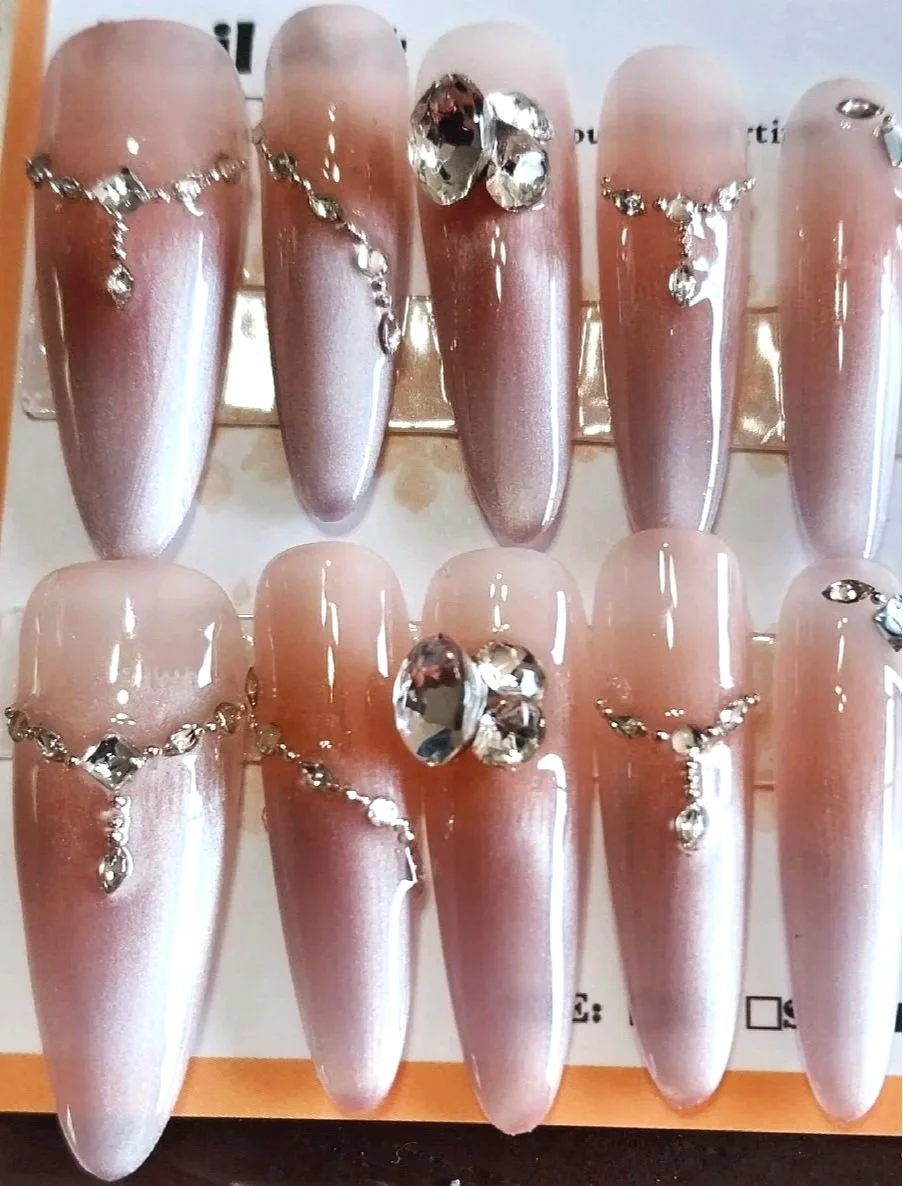 Curated Collection- #416 Cat Eye Junk Nail