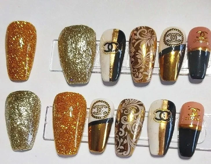 CHANEL Sparkle Nail Set
