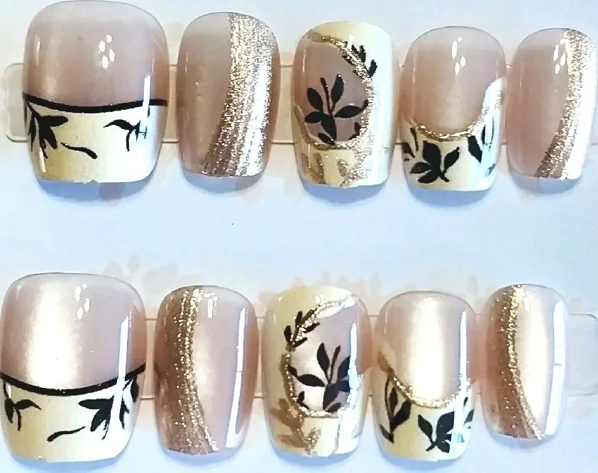 CC-638  Pale Yellow Nail Set