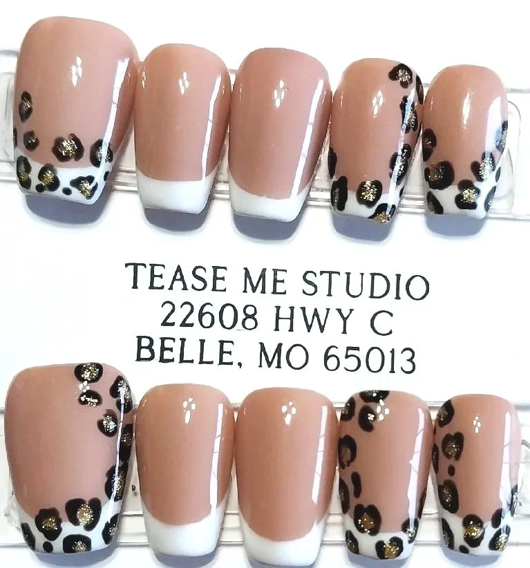 TMS-2159A  Cheetah Print Nail Set