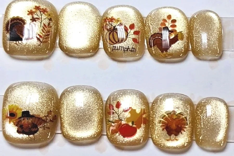 CC-547M  Golden Cat Eye with Thanksgiving graphics
