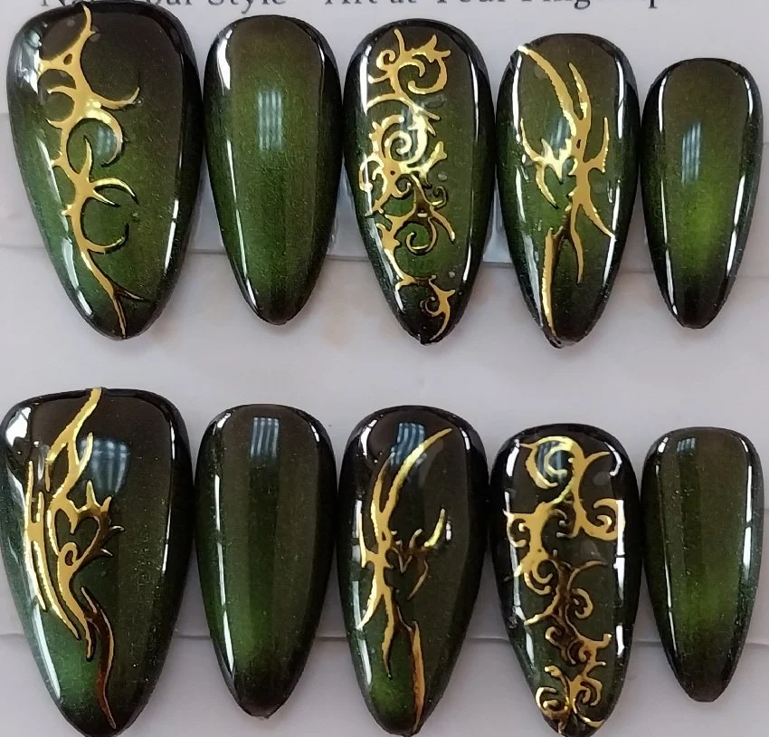CC-213M  Hunter Green Cat Eye & Gold Tribal Graphics
