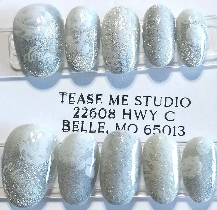 TMS-2156  Silver Lace Nail Set