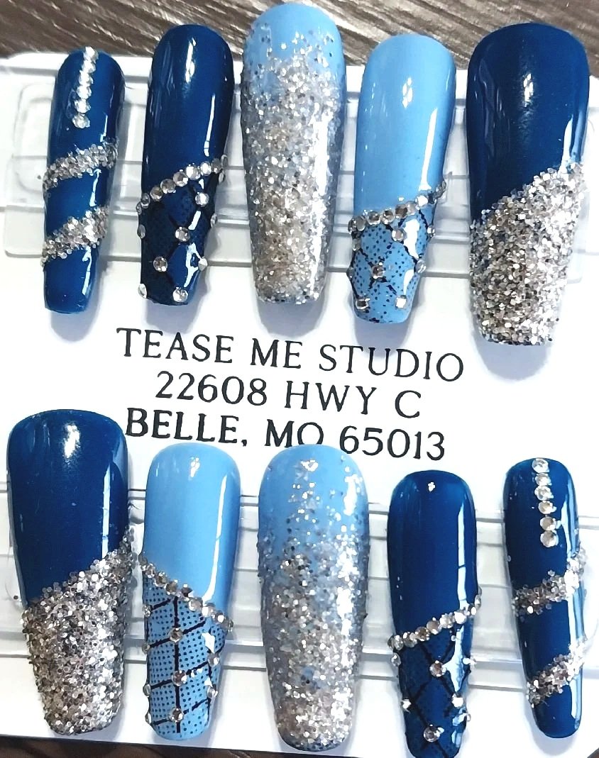 TMS-2097  Blue Sparkles Nail Set