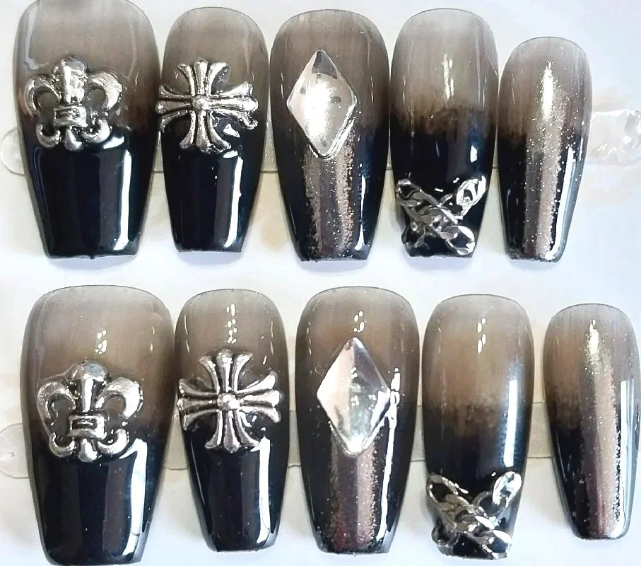 TMS-2188  Goth Nails