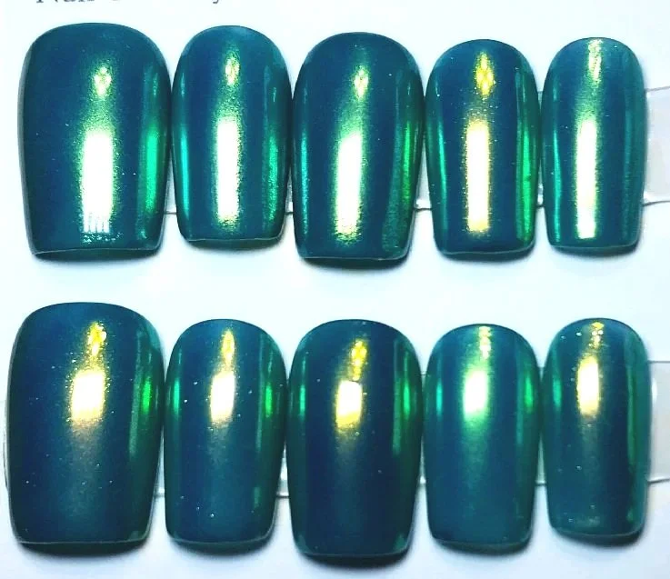 CC-770M  Light Green Chameleon Chrome Nails