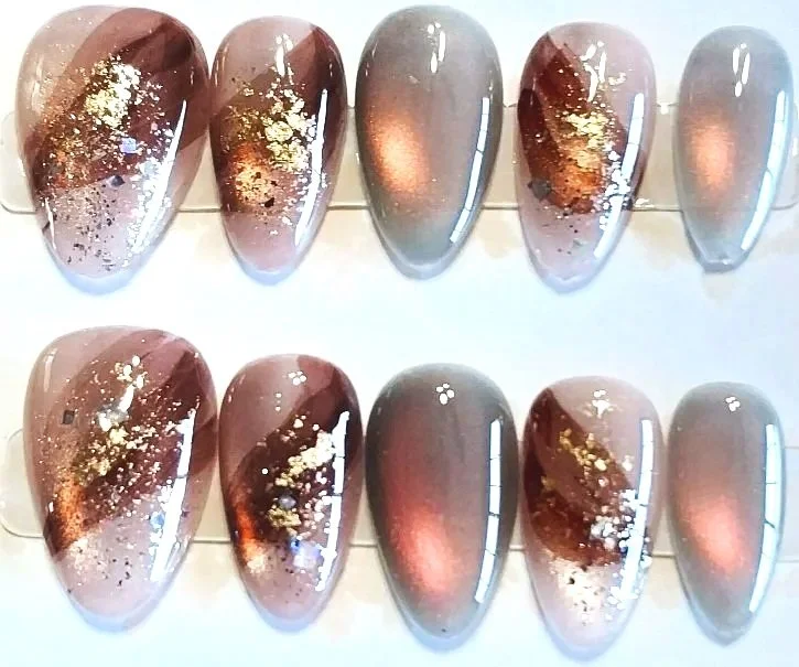CC-748  Brown Marble Nails